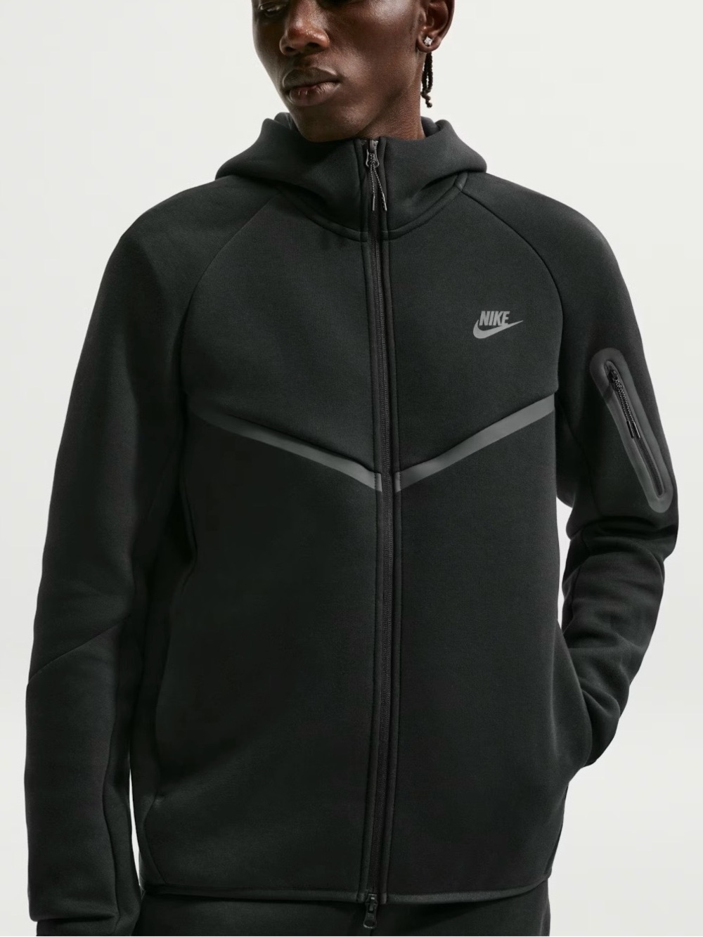 Nike Tech
Men's Fleece Windrunner Full-Zip Jacket